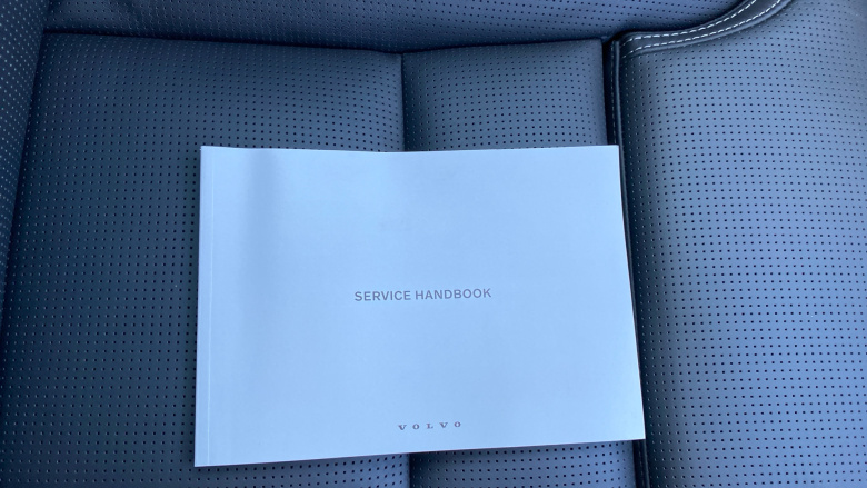 Volvo XC60 2.0 B5P Ultra Dark 5dr AWD Geartronic Petrol Estate